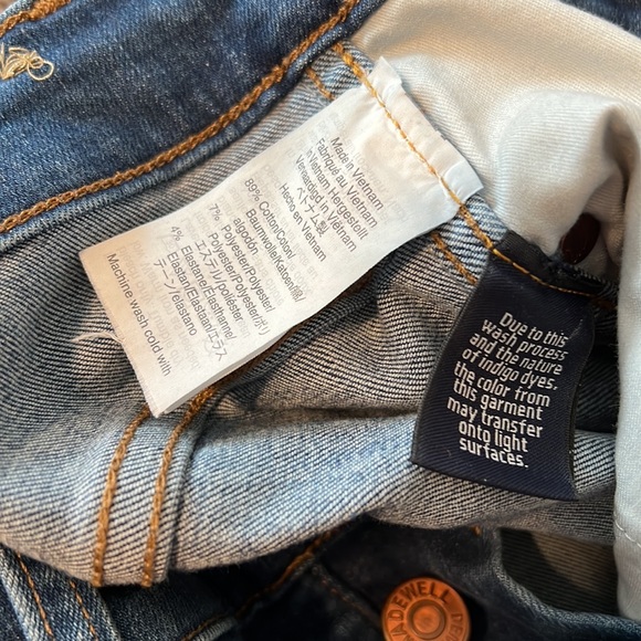 Madewell 10” high rise skinny raw hem, button fly size 27 - Picture 3 of 8